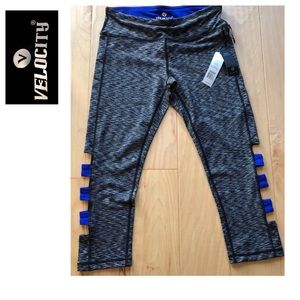 Velocity Capri Length Leggings Size Med